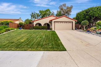 19 Magnolia Ct, Watsonville, CA 95076