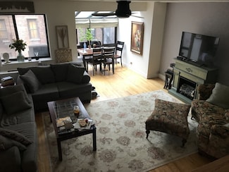 225 E 86th St Unit 304, New York, NY 10028