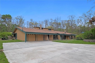 19913 Pepper Tree Rd, Edgerton, KS 66021