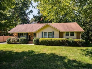 3242 Northampton Dr, Charlotte, NC 28210