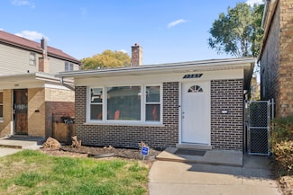 7709 S Champlain Ave, Chicago, IL 60619
