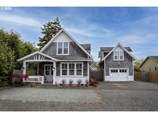 1691 Heritage Rd, Gearhart, OR 97138