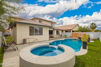 714 W Desert Hills Dr, San Tan Valley, AZ 85143
