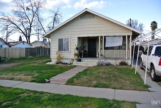 124 Lincoln Ave, Bakersfield, CA 93308