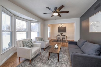 1206 NE 81st St, Kansas City, MO 64118