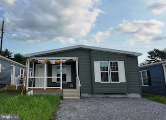 2110 Scull St, Lebanon, PA 17046