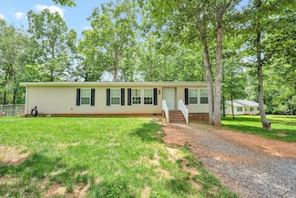 1060 Marble Creek Ct, Lynch Station, VA 24571