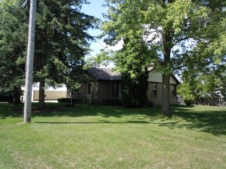 10705 Commercial St, Richmond, IL 60071