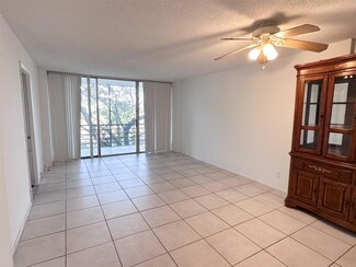 119 Royal Park Dr Unit 3G, Oakland Park, FL 33309