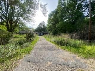 16509 Pierce Rd, Bogalusa, LA 70427