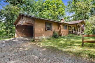 788 Lake Forest Dr, Blue Ridge, GA 30513