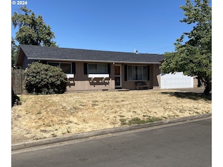 637 Clairmont Dr, Eugene, OR 97404