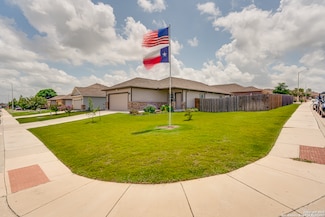 171 Laurel Grace Ln, New Braunfels, TX 78130