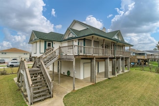547 Pompano St, Hitchcock, TX 77563