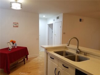 1050 Cabrillo Park Dr Unit A, Santa Ana, CA 92701