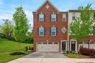 110 Noble Woods Dr, Coraopolis, PA 15108