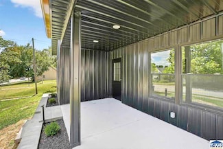 205 N Columbia St, Brazil, IN 47834