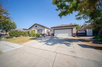 152 N Shelly Ave, Fresno, CA 93727