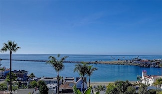 2614 Ocean Blvd, Corona Del Mar, CA 92625