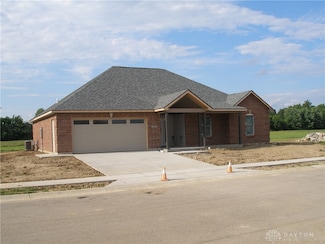 232 Goldenrod Dr, Eaton, OH 45320