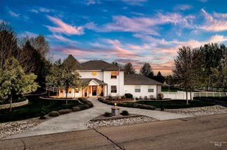 10225 W Deep Canyon Dr, Star, ID 83669