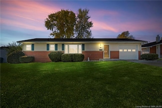 102 Hungate St, Salem, IN 47167