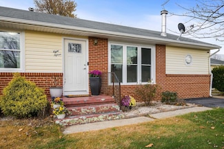 815 Rutherford St, Staunton, VA 24401