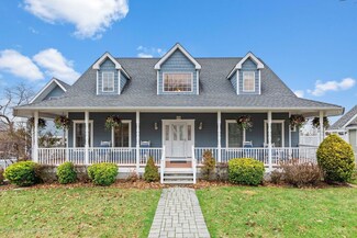 45 4th Ave, Atlantic Highlands, NJ 07716