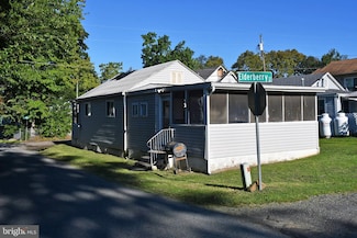 2 Glenwood St, Earleville, MD 21919