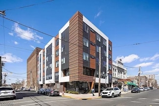 6401 Park Ave Unit 402, West New York, NJ 07093