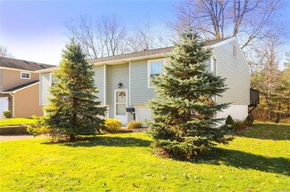 141 Heather Hill Dr, Buffalo, NY 14224