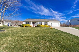5252 Aspen Meadow Dr, Ravenna, OH 44266