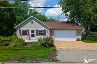 5985 Shady Ln, Newport, MI 48166