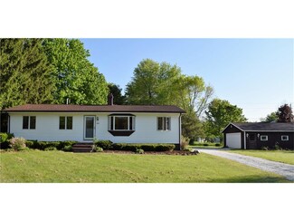 107 Roaming Rock Blvd, Roaming Shores, OH 44085