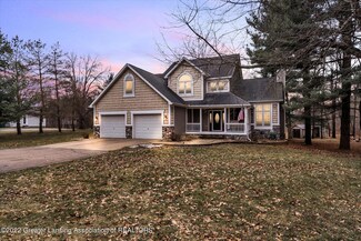9735 Deer Trail, Haslett, MI 48840