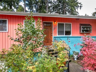 14823 Linden Ave N, Shoreline, WA 98133