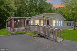1204 Keywood Ct, Dundalk, MD 21222
