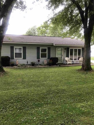 405 E 5th St, West Lebanon, IN 47991