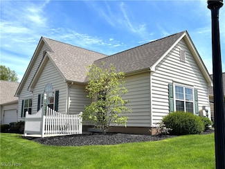 39 Village Ct Unit 39, Columbiana, OH 44408