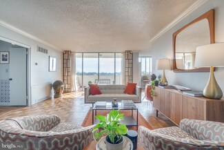 7111 Park Heights Ave Unit 812, Baltimore, MD 21215