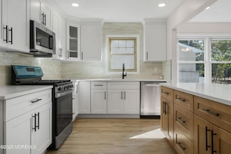 6 Westport Dr, Toms River, NJ 08757