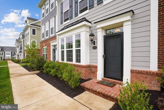 349 Buckeye Cir, La Plata, MD 20646