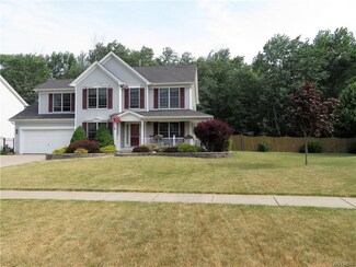 2345 Winterberry Dr, Lake View, NY 14085