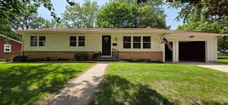 612 S 10th St, Sac City, IA 50583