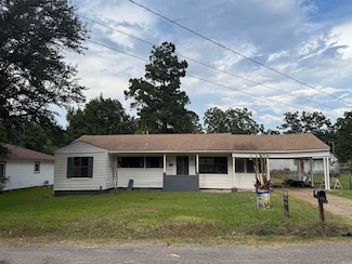 1513 Pecan St, Hope, AR 71801