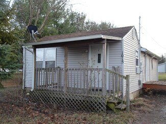 1015 Illinois St, Walkerton, IN 46574