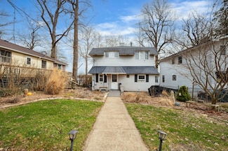 5505 Lakewood Dr, Coloma, MI 49038