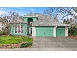 28651 SW Crestwood Dr, Wilsonville, OR 97070