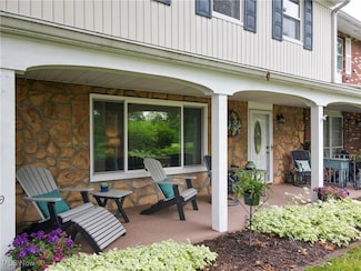 3630 Kenwood Dr Unit 85, Uniontown, OH 44685