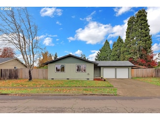 5266 D St, Springfield, OR 97478